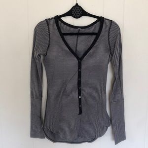 Lululemon Awesoma Henley